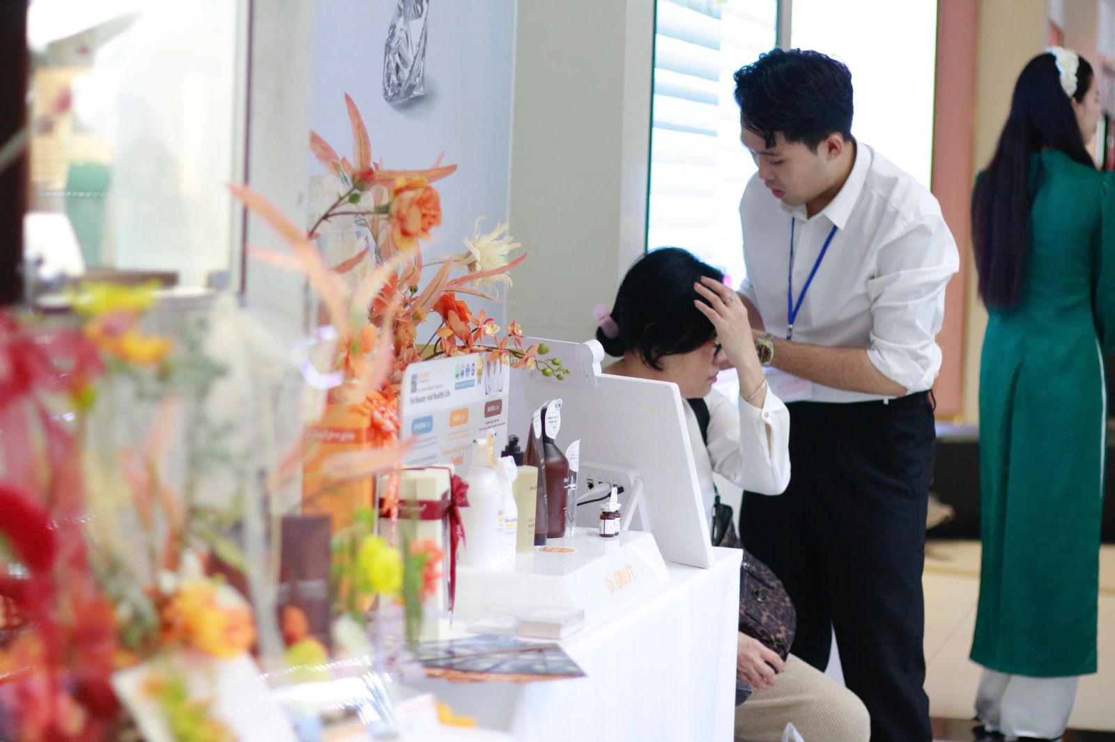 Trải nghiệm soi da đầu AI