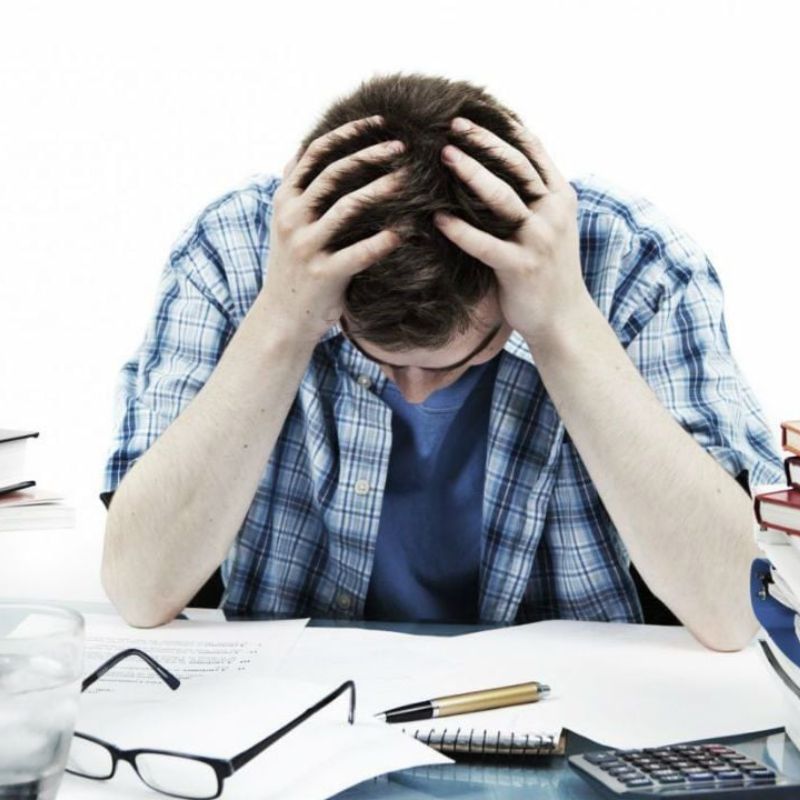 Căng thẳng ảnh hưởng đến tình trạng rụng tóc