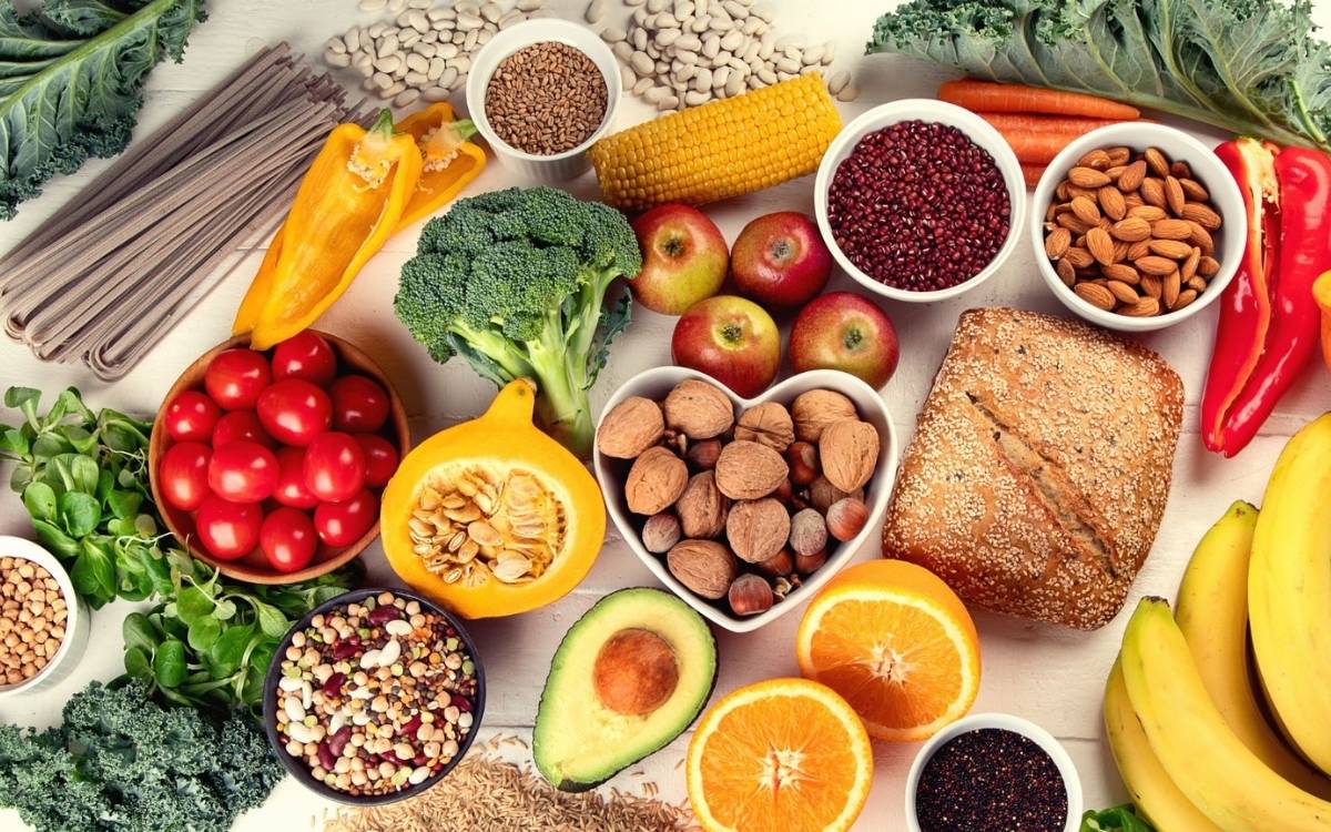 Chế độ dinh dưỡng đầy đủ sẽ giúp tóc bạn chắc khoẻ hơn