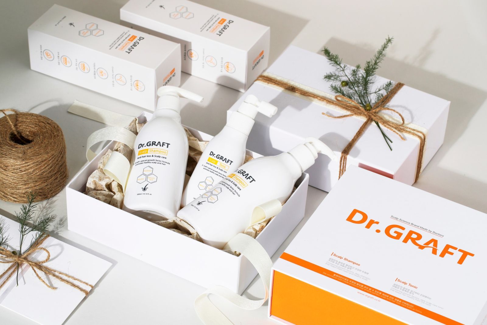 Dr. Graft cung cấp nhiều sản phẩm chăm sóc và phục hồi tóc toàn diện
